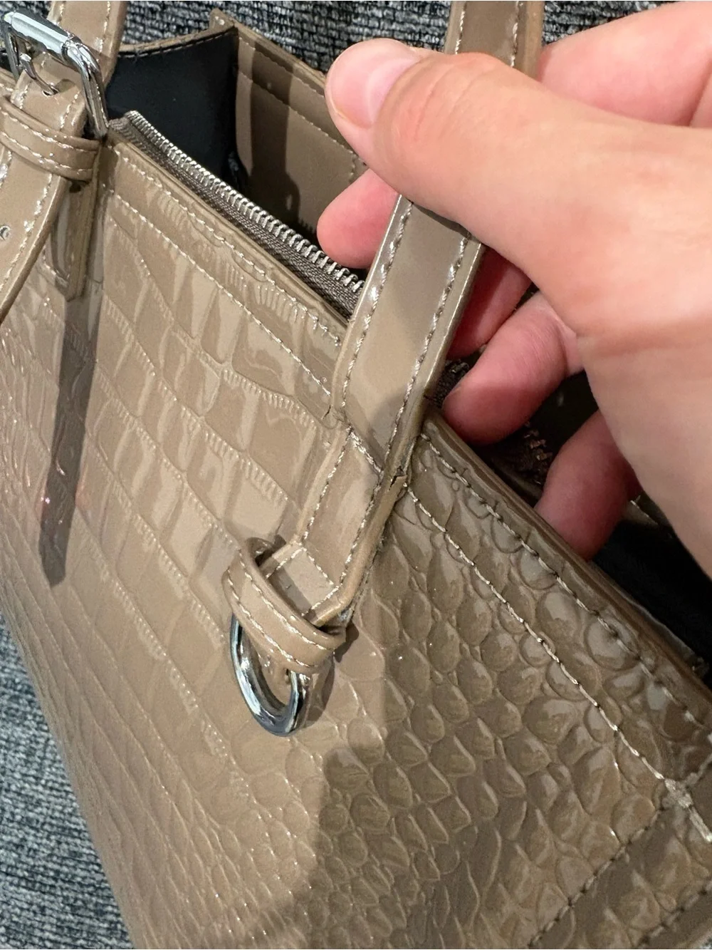 Roberto Structured Tote Bag – Taupe – Excellent Condition
